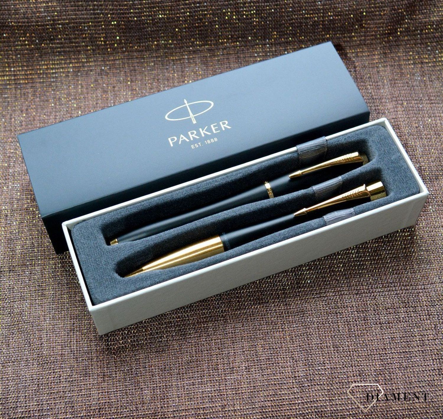 Zestaw Parker pióro + długopis czarno-złoty ⇨ Artykuły piśmiennicze ⇨ Fachowy produkt na miarę Twoich możliwości w przystępnej cenie od zegarki-diament.pl..jpg